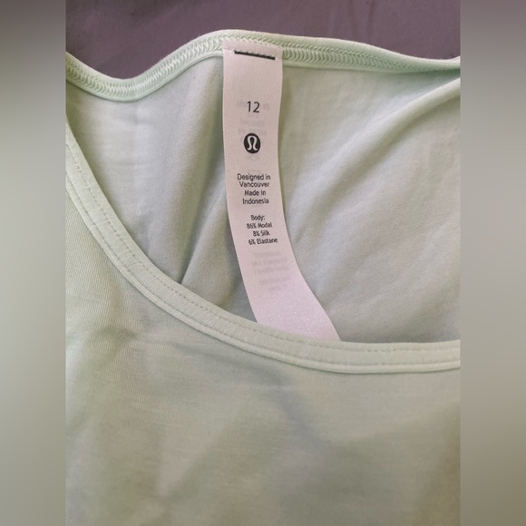 Lululemon shoulder cut-out yoga tank NWT! Various sizes. - Picture 9 of 15